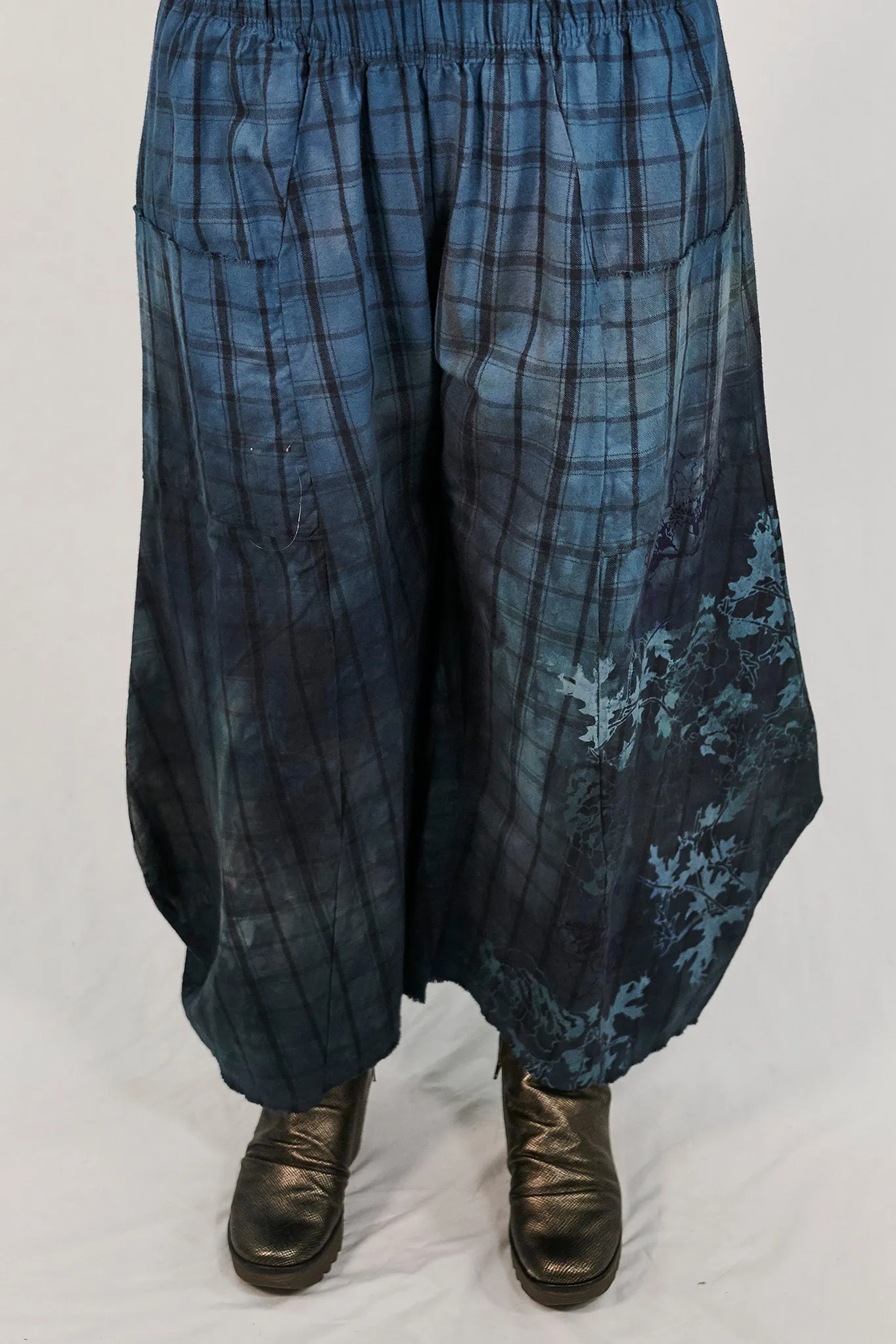 3159P Plaid Klee Pant Blues/Midnight Dip w/Floral Handprint