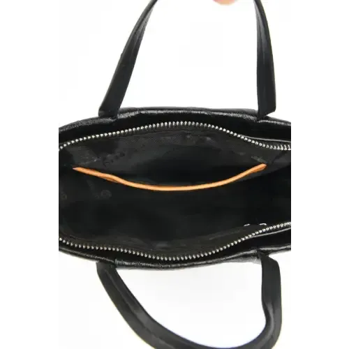 Chic Black Leather Handbag