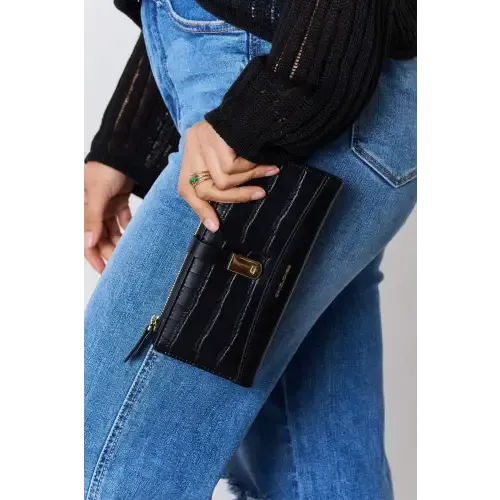 David Jones Wallet Organizes