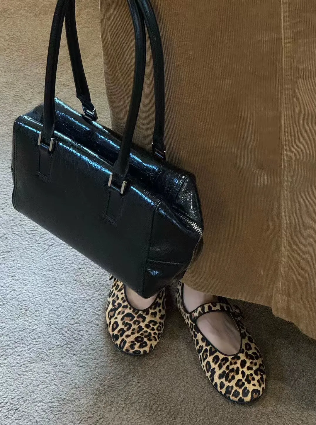 Minimalist Leather Handbag