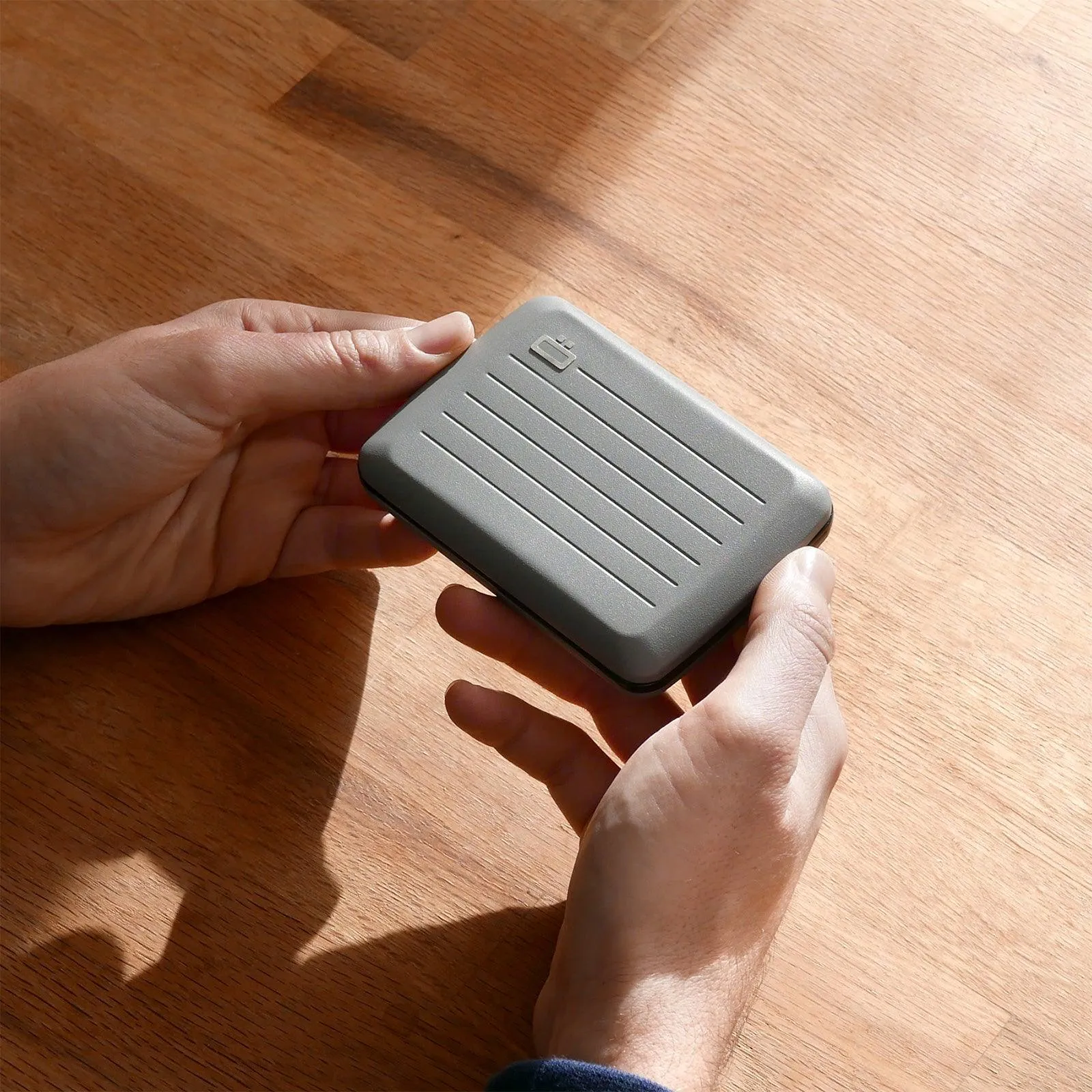 STOCKHOLM V2 Card Case Wallet